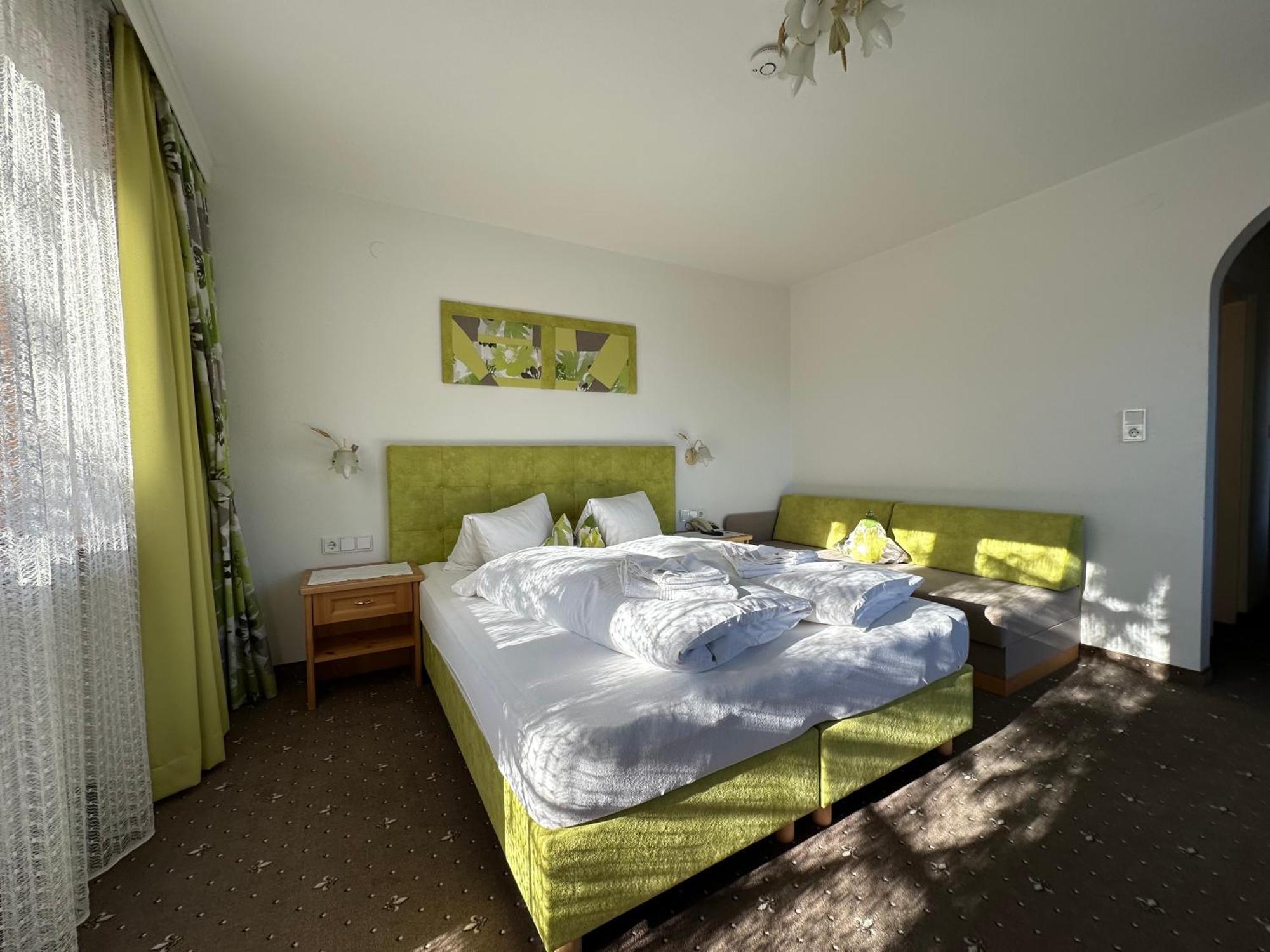 Pension Dorferwirt Bramberg am Wildkogel Phòng bức ảnh