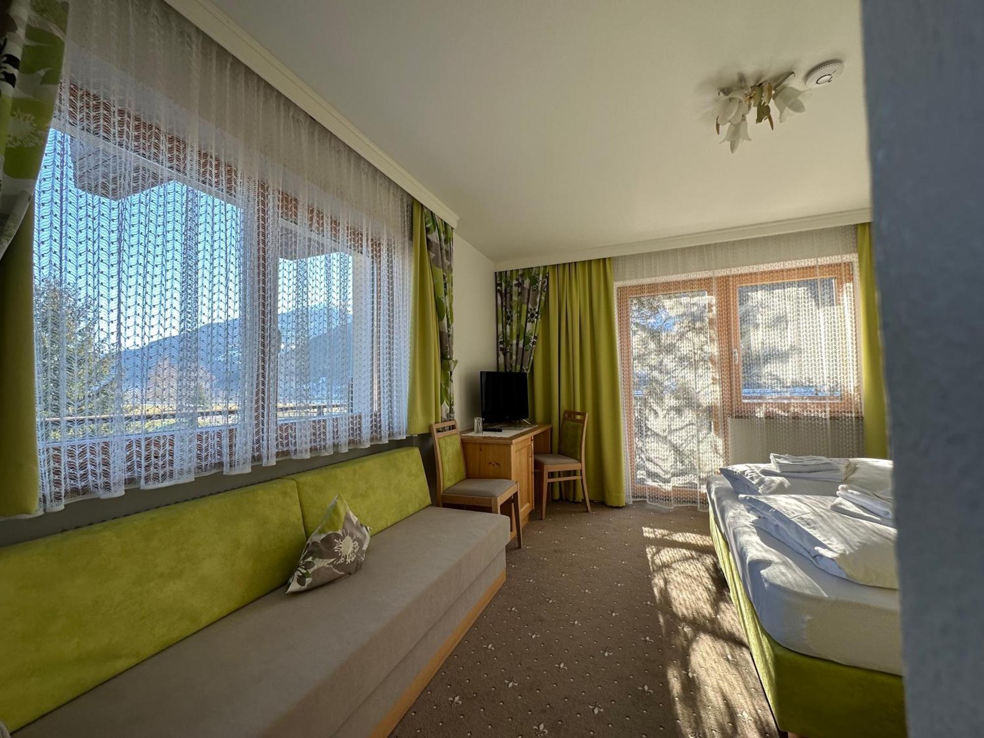 Pension Dorferwirt Bramberg am Wildkogel Phòng bức ảnh